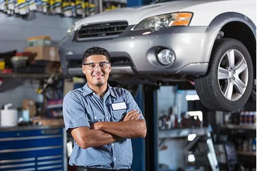 SE BUSCA TÉCNICO AUTOMOTRIZ en Los Angeles