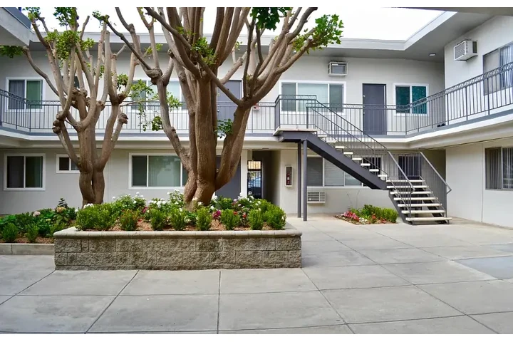 $1450 : Available 1Bedroom Apt in LA image 1