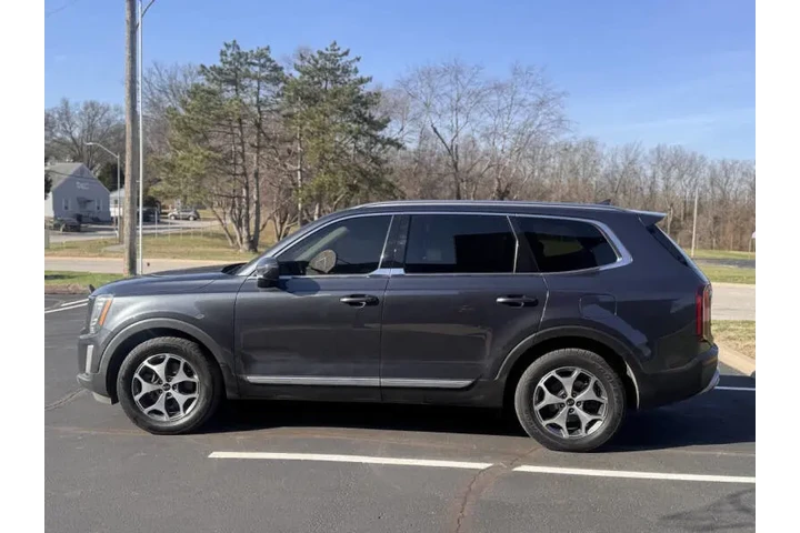 $15999 : 2020 Telluride EX image 9