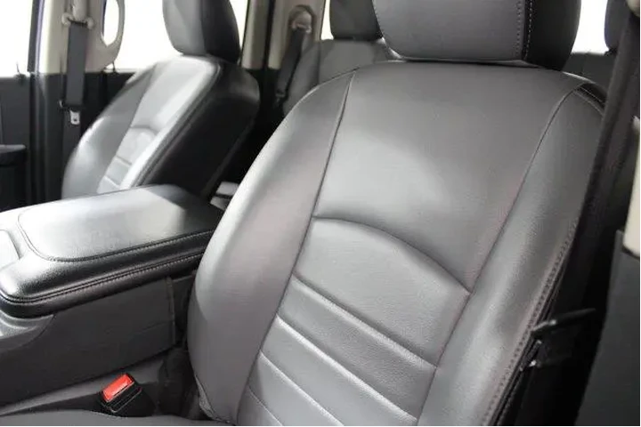 $28940 : Ram 1500 Classic 2023 4x2 Tr image 6