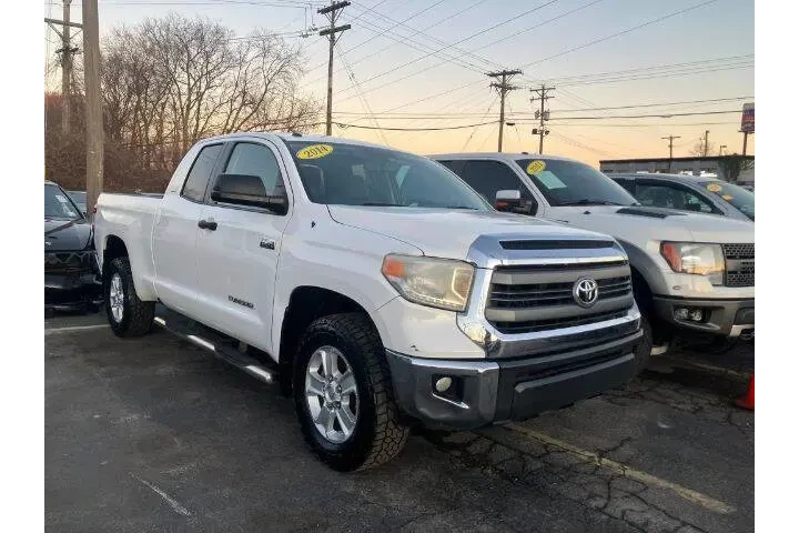 $17500 : 2014 Tundra image 5