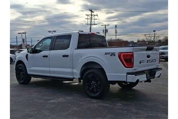 $36230 : Ford F-150 2023 4x4 XL 4dr S image 4