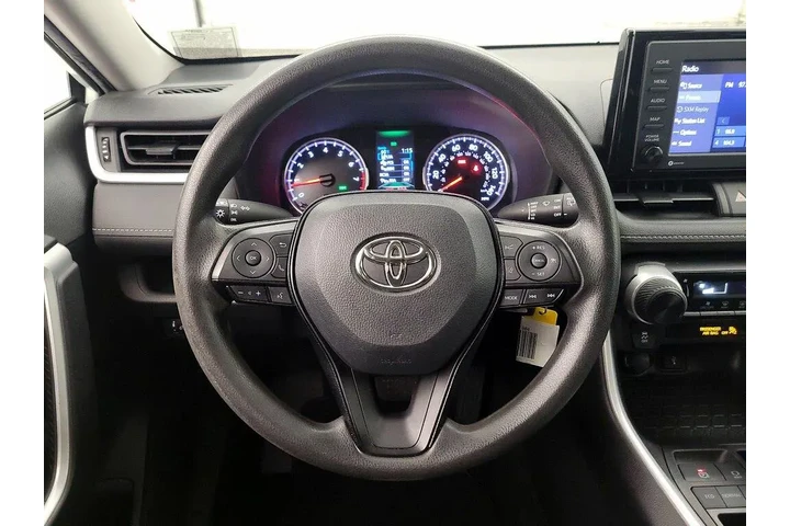 $23998 : Toyota RAV4 2021 LE 4dr SUV image 10