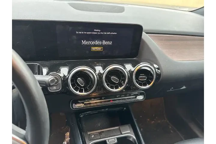 $28400 : Mercedes-Benz GLA 2022 GLA 2 image 9