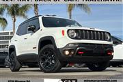 $24777 : 2023 Renegade Trailhawk thumbnail