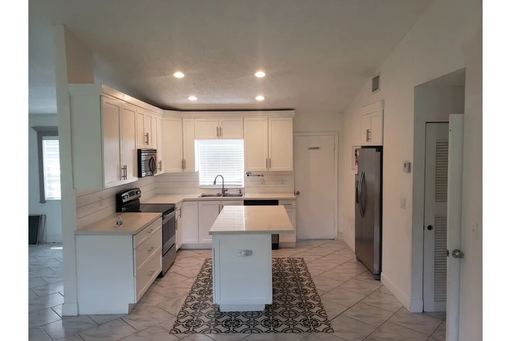 $3900 : Casa de 5 cuartos image 3