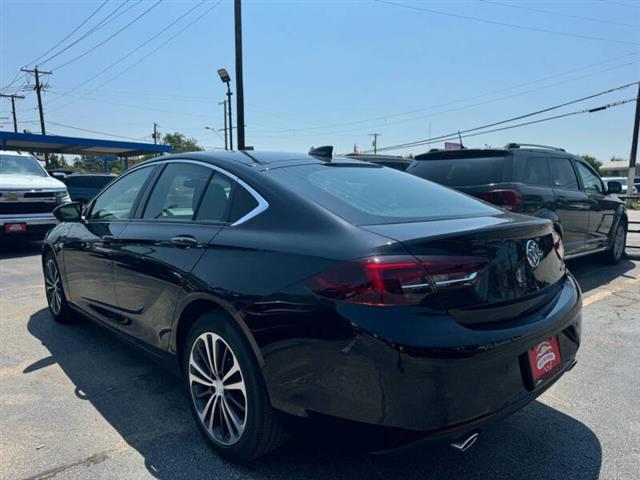 $21900 : 2019 Regal Sportback Essence image 8