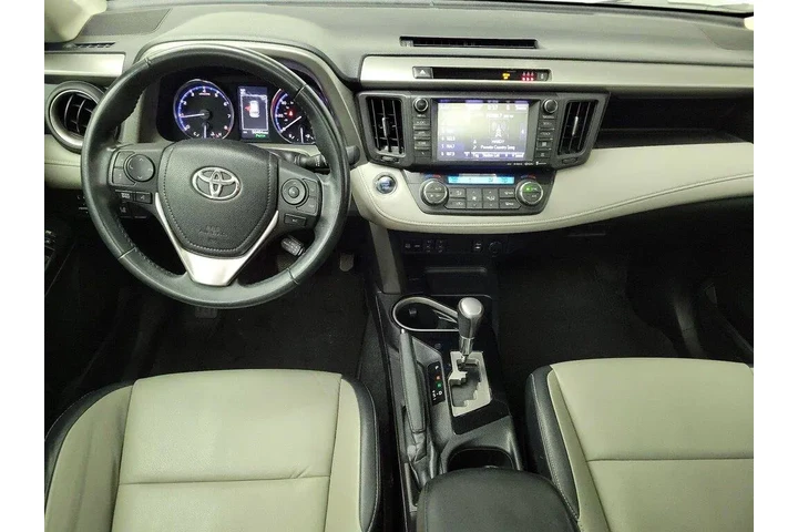 $23998 : Toyota RAV4 2017 AWD Limited image 9