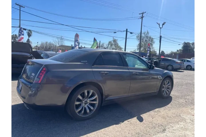 $12599 : 2014 300 S image 6