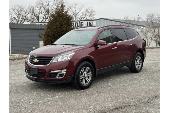 $7750 : 2016 Traverse LT image 2
