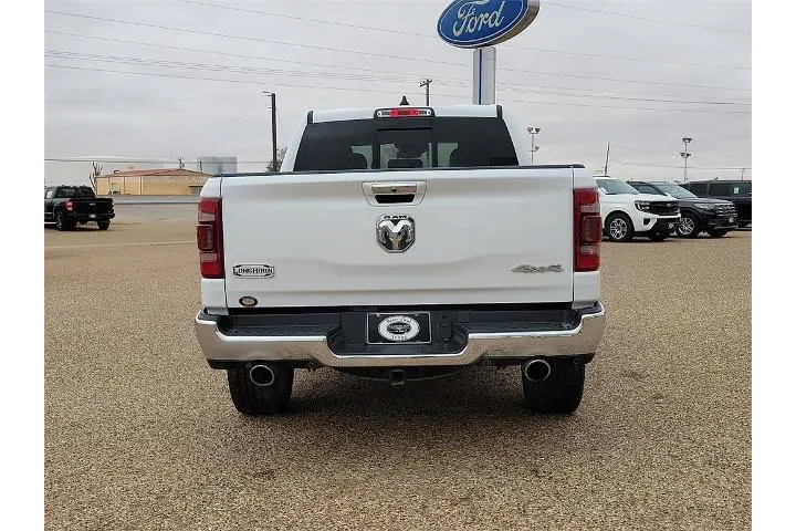 $31243 : Ram 1500 2020 4x4 Laramie Lo image 4