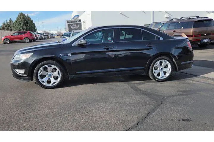 $8970 : Ford Taurus 2011 AWD SHO 4dr image 2