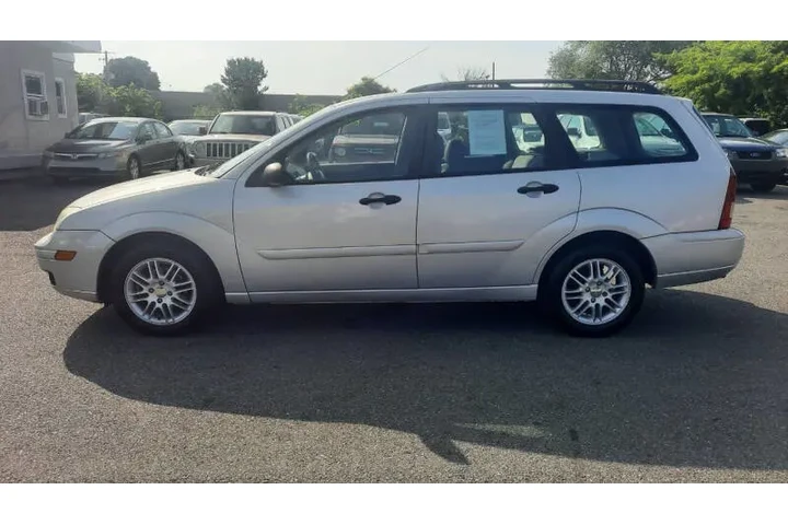 $2995 : 2005 Focus image 1