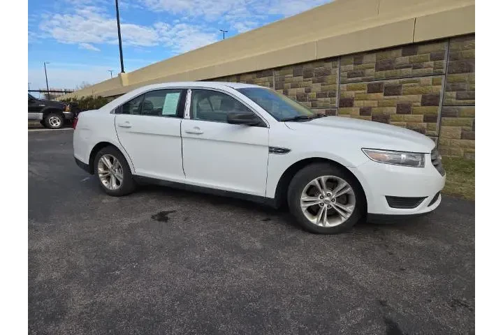 $4376 : Ford Taurus 2015 SE 4dr Seda image 3