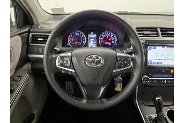 $14599 : Toyota Camry 2015 XSE 4dr Se image 10