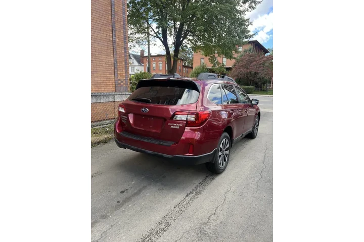 $12999 : 2017 Outback 2.5i Limited image 7