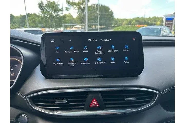 $23427 : Hyundai SANTA FE 2023 SEL 4d image 9