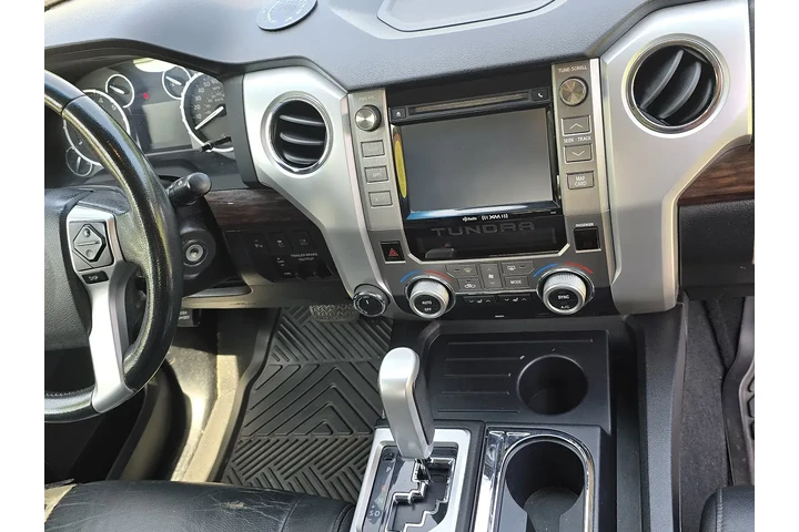 $18000 : 2016 Toyota Tundra LIMITED 4x4 image 10