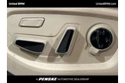 $14495 : Hyundai Genesis 2015 3.8L 4d thumbnail
