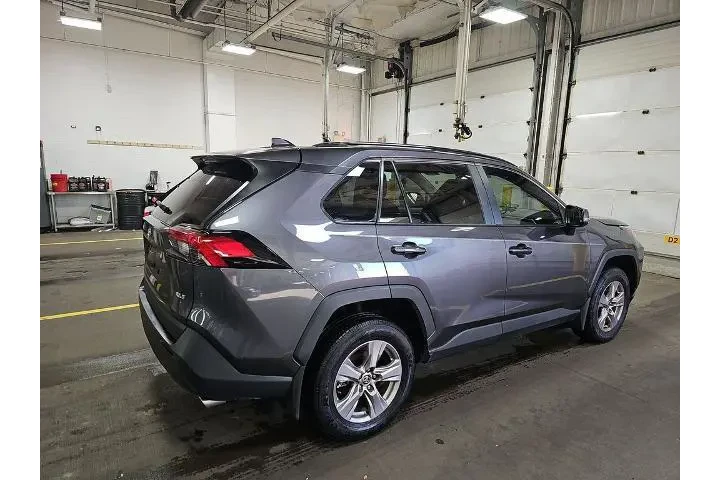 $28999 : Toyota RAV4 2025 XLE 4dr SUV image 5