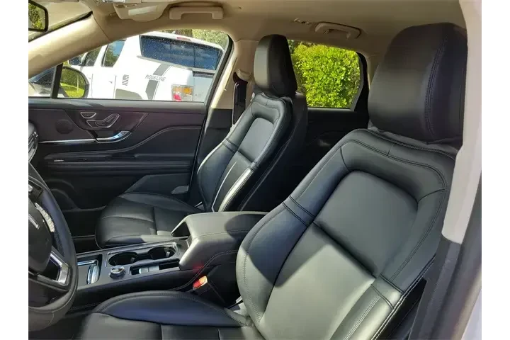 $30990 : Lincoln Corsair 2024 Premier image 10