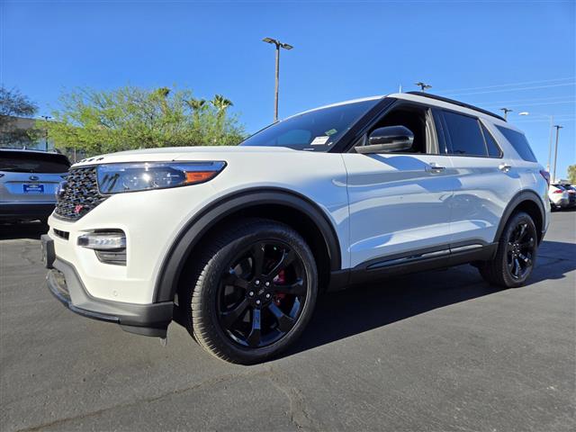 $52391 : Pre-Owned 2023 Explorer ST image 2