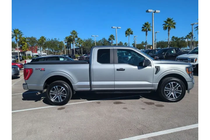 $37990 : Ford F-150 2023 4x4 XL 4dr S image 3