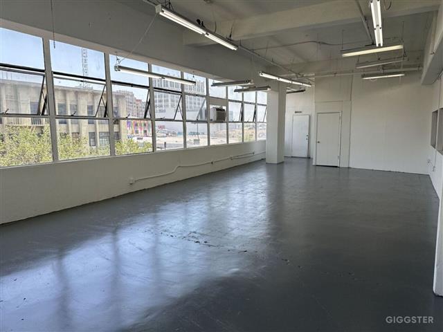 $1200 : Office/showroom (Downtown Los image 4