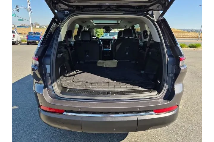 $31700 : Jeep Grand Cherokee L 2021 4 image 10