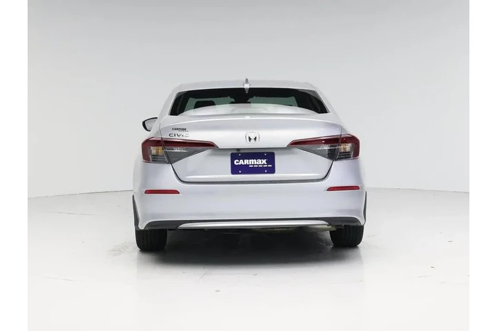 $25998 : Honda Civic 2026 LX 4dr Seda image 6