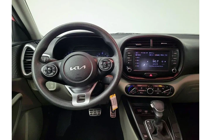 $14599 : Kia Soul 2022 LX 4dr Crossov image 10