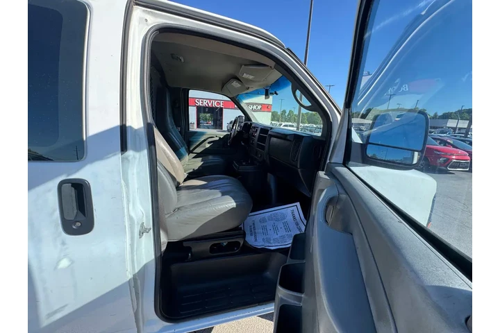 $7980 : 2011 Express Cargo Van AWD 15 image 8