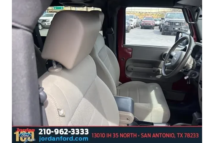 $12415 : Jeep Wrangler 2008 4x4 Sahar image 10