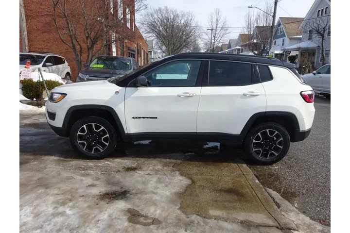 $10900 : 2019 Compass Trailhawk 4x4 image 6