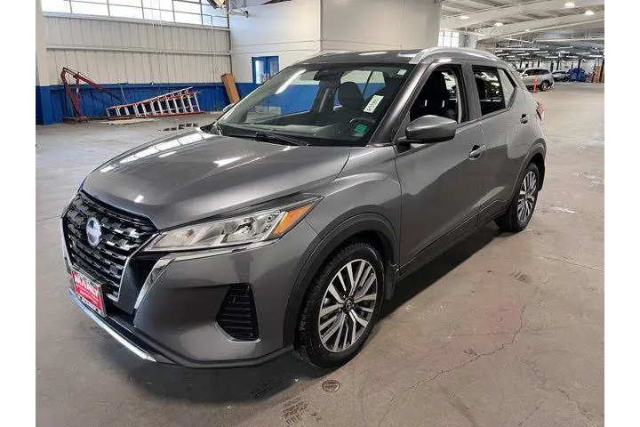 $17905 : Nissan Kicks 2023 SV 4dr Cro image 7