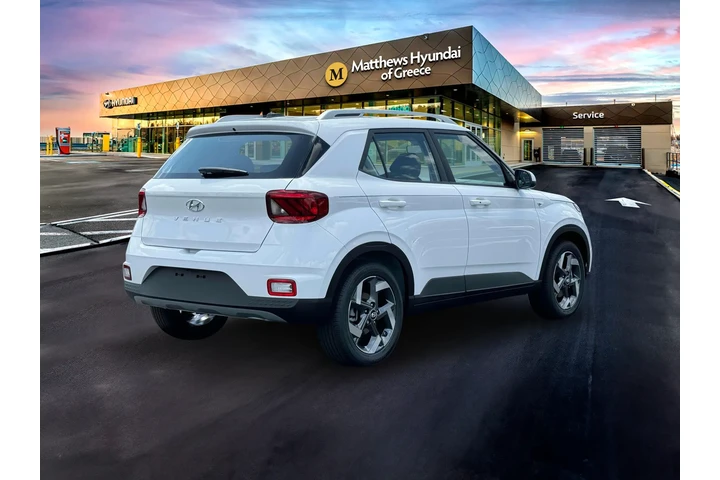 $21990 : Hyundai VENUE 2025 SEL 4dr C image 7