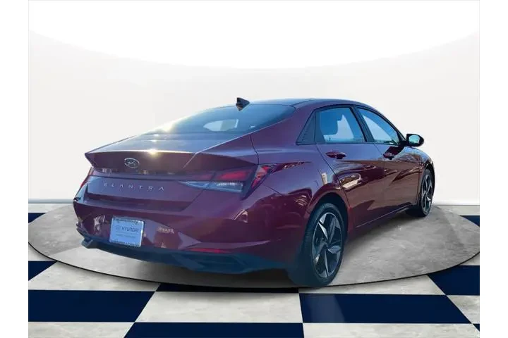 $20455 : Hyundai ELANTRA 2023 SEL 4dr image 4