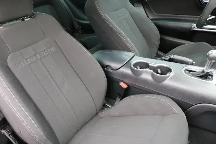 $22643 : Ford Mustang 2022 EcoBoost 2 image 6