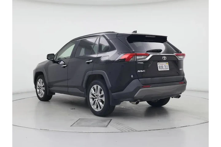 $27998 : Toyota RAV4 2021 Limited 4dr image 2