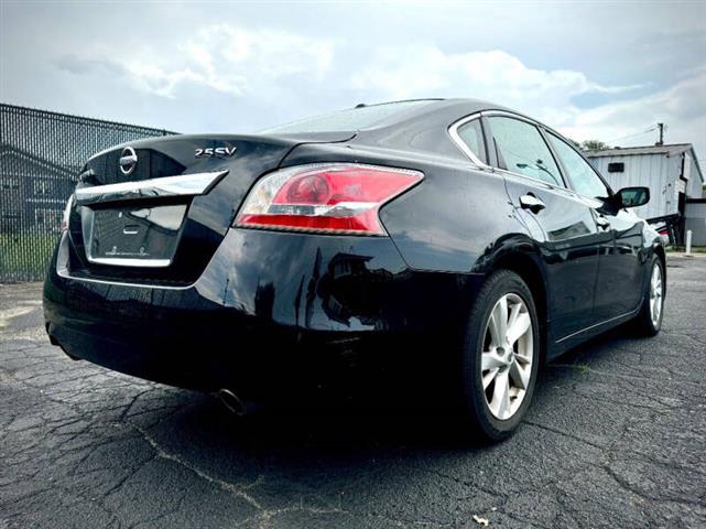 $8941 : 2015 Altima 2.5 SV image 8