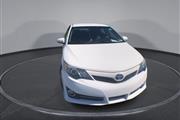 $13400 : PRE-OWNED 2014 TOYOTA CAMRY SE thumbnail