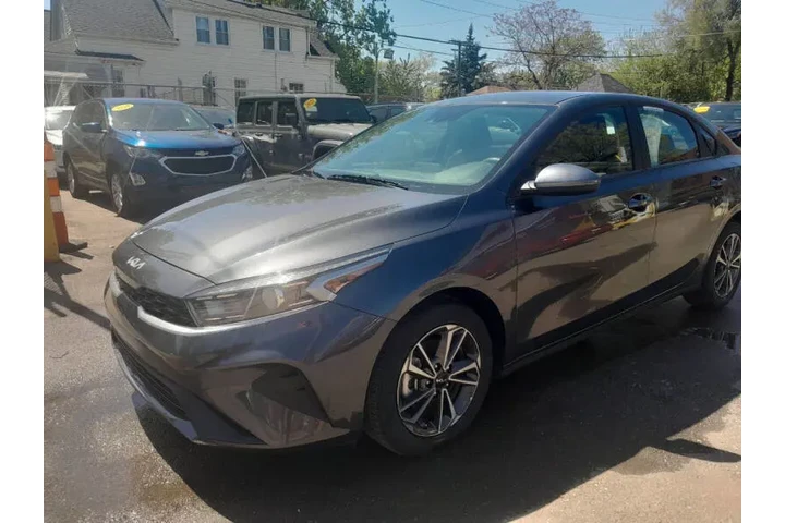 $21995 : 2024 Forte LXS image 4