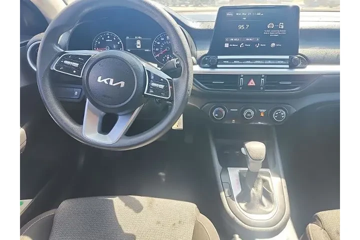 $17999 : Kia Forte 2023 LXS 4dr Sedan image 6