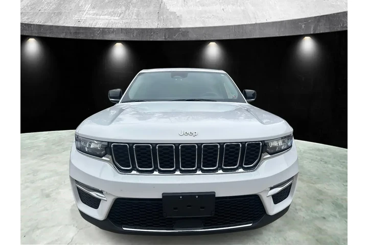 $27985 : Jeep Grand Cherokee 2023 4x4 image 6