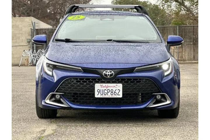 $27990 : Toyota Corolla Hatchback 202 image 8