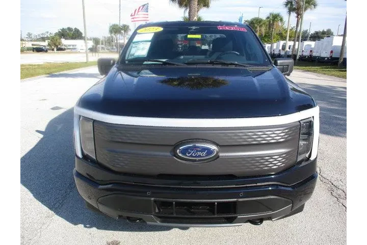 $39495 : Ford F-150 Lightning 2023 AW image 2