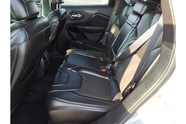 $16995 : Jeep Cherokee 2019 4x4 Latit image 9