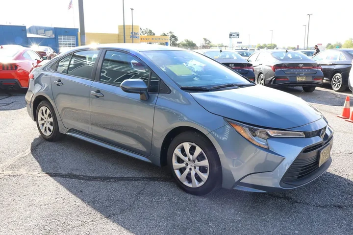 $20788 : 2024 Corolla LE CVT image 3