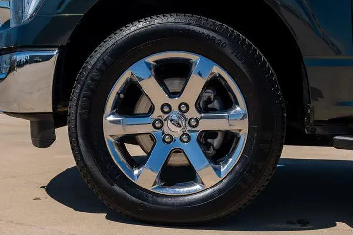 $31861 : Ford F-150 2021 4x4 XLT 4dr image 7