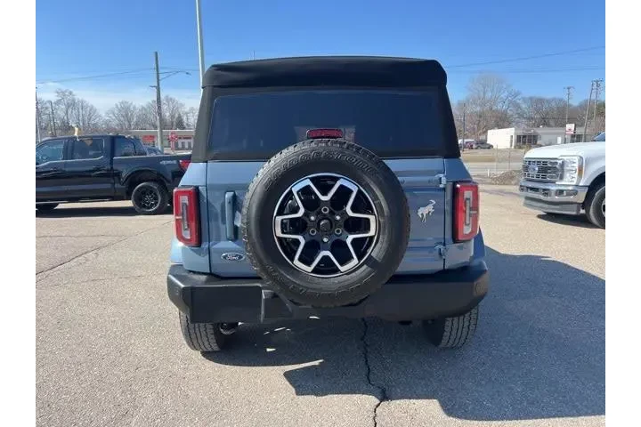 $35994 : Ford Bronco 2023 4x4 Base 4d image 5